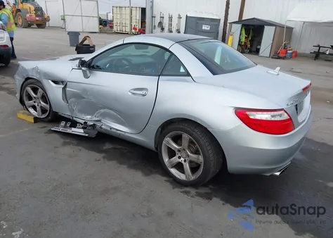 2015 Mercedes-Benz Slk 250 из США, поврежденный, VIN WDDPK4HA4FF100966